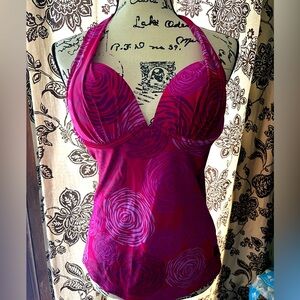 Hapari tankini halter with underwire